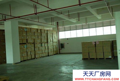 承德 雙橋(出租) 承德市中心儲藏室，交通便利，面積可分割，電梯方便可直達車庫