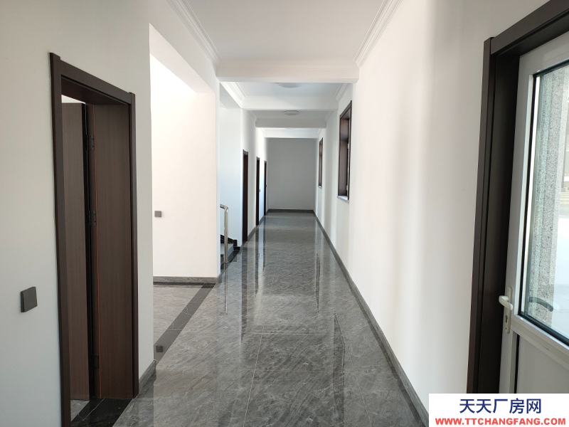 2520平米廠房院內有空地食宿辦公齊全