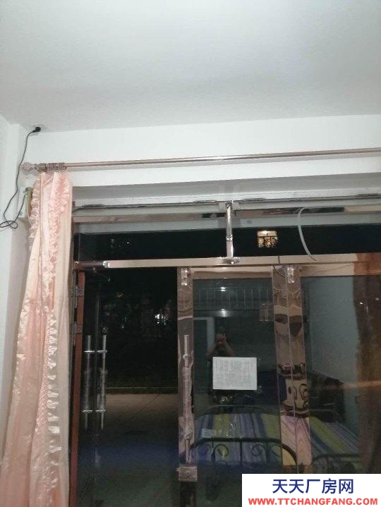 (出租) 扎蘭屯市鄭家溝森工之家53樓1號車庫出租