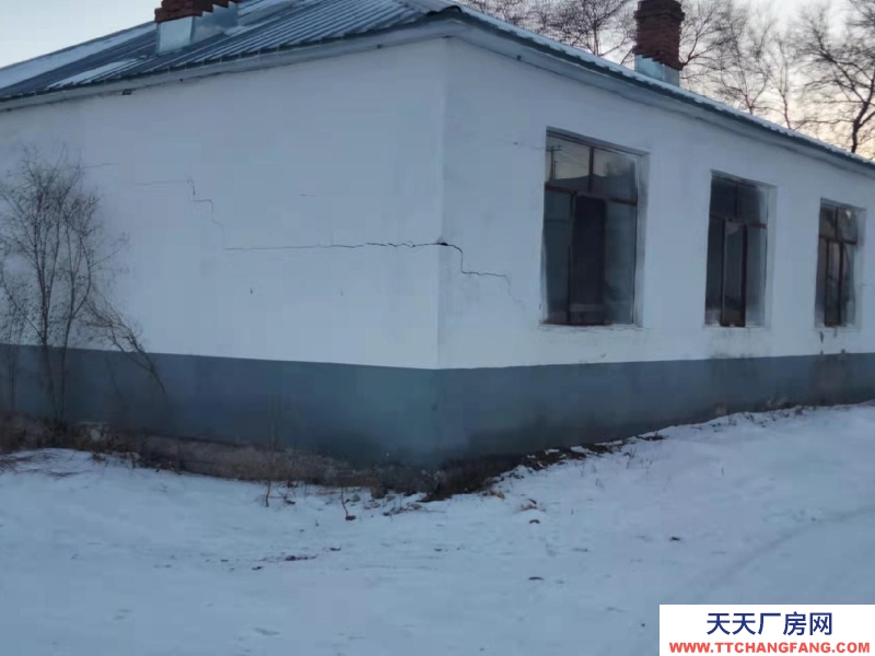 (出售) 距離阿榮旗7公里，交通便利