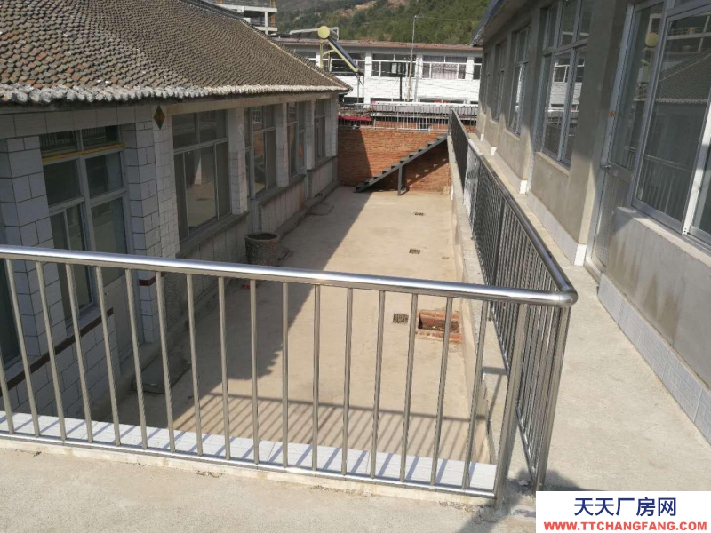 承德 灤平(出租) 出租灤平華興路353國道旁民房一處