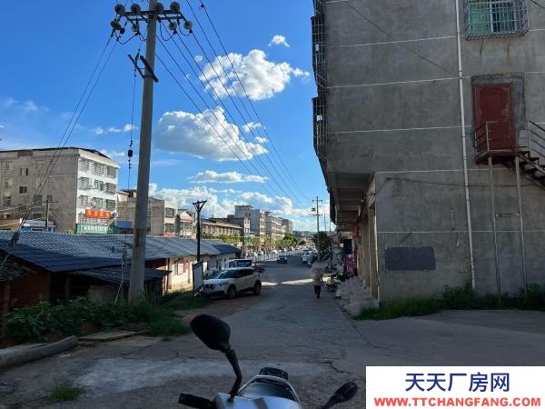 贛州市會(huì)昌機(jī)加工廠房 交通便利、出行方便，適合用作于倉庫