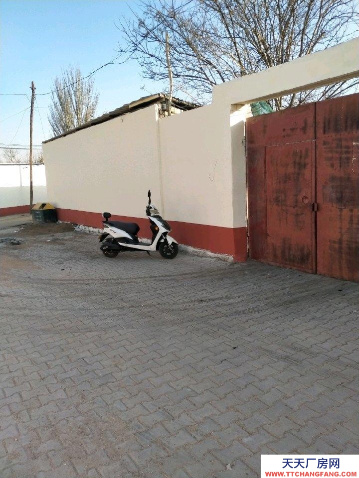 (出售) 臨河曙光學校附近大院出售