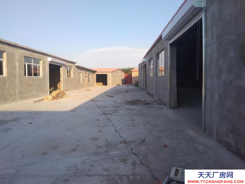 (出租) 臨河倉庫院內(nèi)可進(jìn)入大貨車，卸貨方便，交通便利，