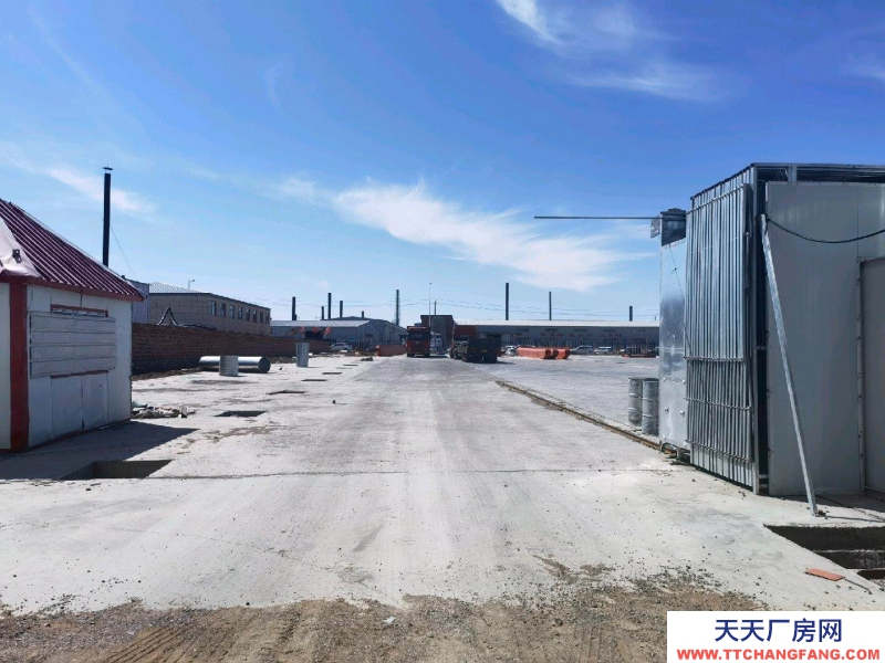 (出租) 平地泉附近，工業園，有大院，有車間二棟，5600平米一棟