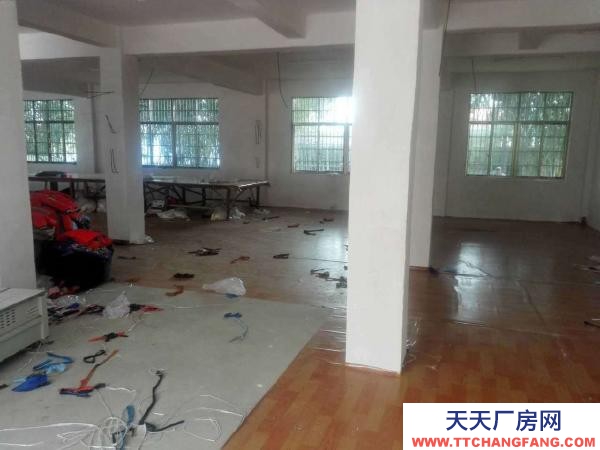 九江市德安機(jī)加工廠房 民信南路10號利民超市后 倉庫 240平米