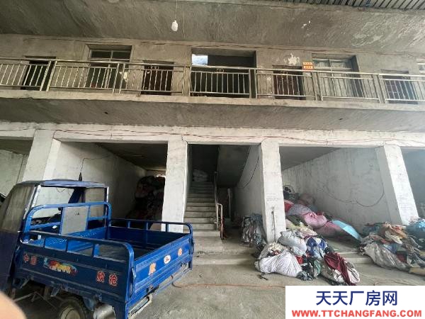 宜春市袁州糕點廠房 占地面積800平米，三層。