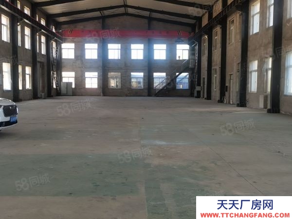 新民獨門獨院廠房出租，總面積4000平，車間3000平有航吊