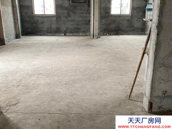 宜春市豐城物資倉庫 樓房倉庫，通風，明亮