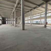 廠房位置好，有食堂，交通便利，大車進出方便