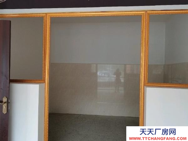 宜春市高安物資倉庫 錦惠南路老街土菜館后面 倉庫 145平米