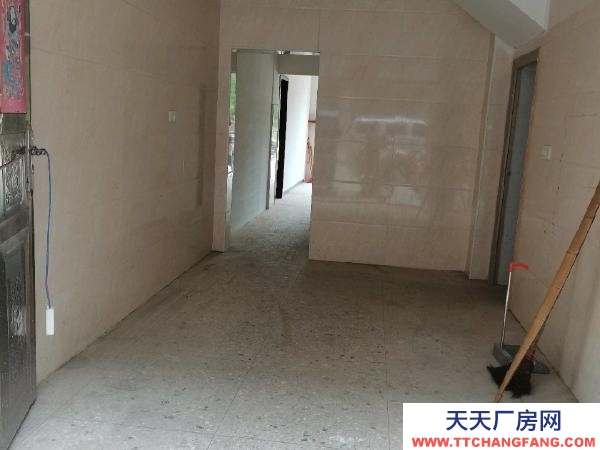 宜春市高安物資倉庫  錦惠南路老街土菜館后面 倉庫 145平米