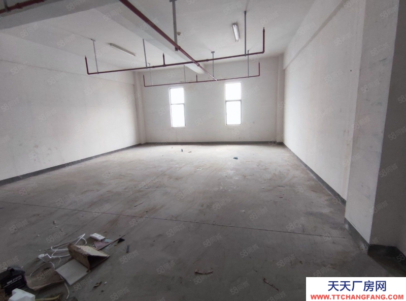 官渡區(qū)房東急售倉儲二期3樓兩間倉庫，面積189.1平米