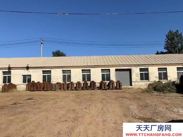 雙臺(tái)子家居市場(chǎng)附近，可做廠房倉(cāng)庫(kù)，有三相電，獨(dú)立變壓器