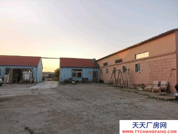 雙臺(tái)子 距離市區(qū)近，交通便利，道路通暢，場(chǎng)院寬闊！