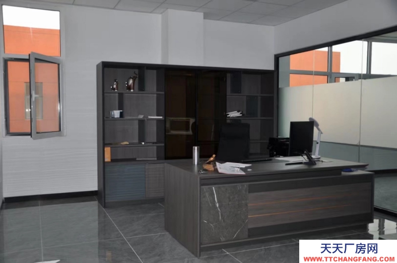 全新紅本廠(chǎng)房 能?chē)娖?印刷等行業(yè)入駐帶小院