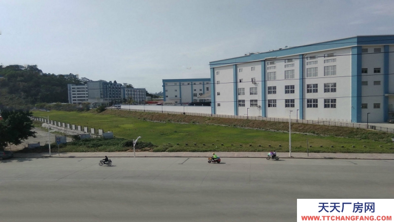 東莞市茶山鎮(zhèn)12000平方獨(dú)門獨(dú)院廠房出租