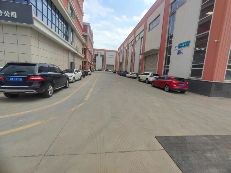 龍泉驛區2500平米廠房出租 靠主路 形象好