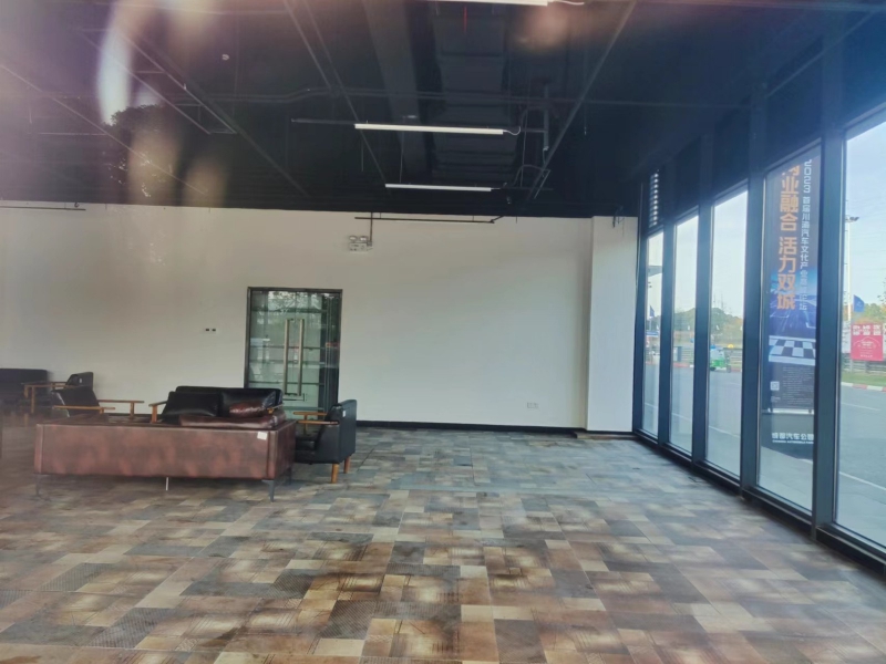 龍泉區成龍大道旁汽車園展廳出租