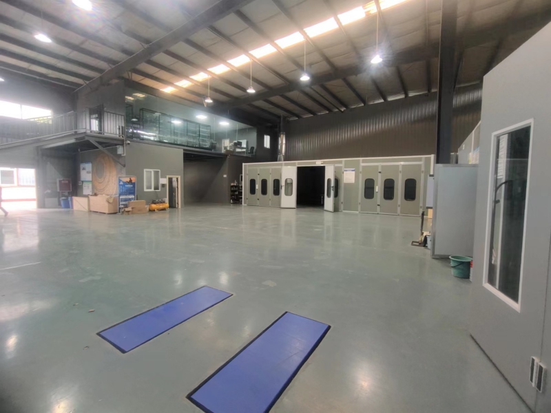 龍泉驛現(xiàn)成700平米汽修廠房出租 內(nèi)部設(shè)備齊全 可拎包入駐