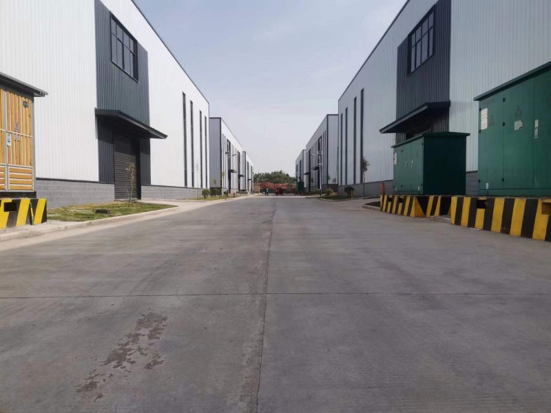 縱港智造城,開發商直招,無中介,全新現廠房,各類生活配套設施完善,有紅本