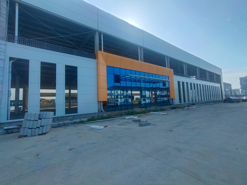 新津羊安工業(yè)園旁獨棟10000平帶行車動力電足可分租丙二類