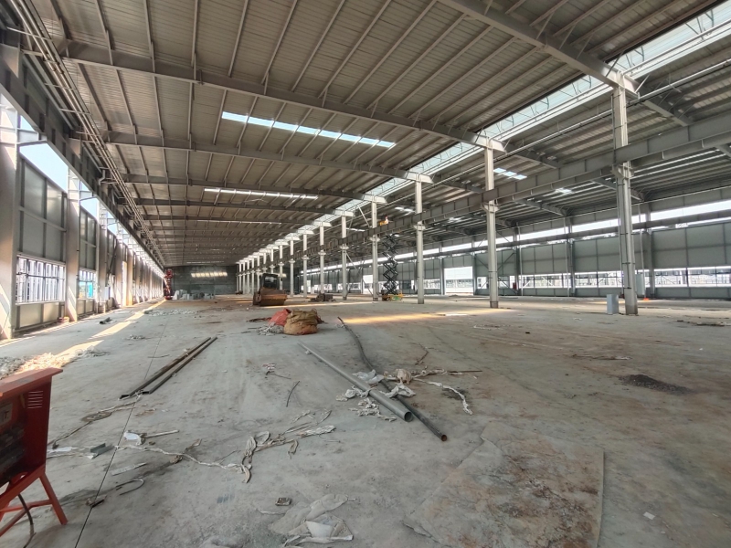 業(yè)主直租全新10萬平廠房出租可分租帶10T行車動(dòng)力電足