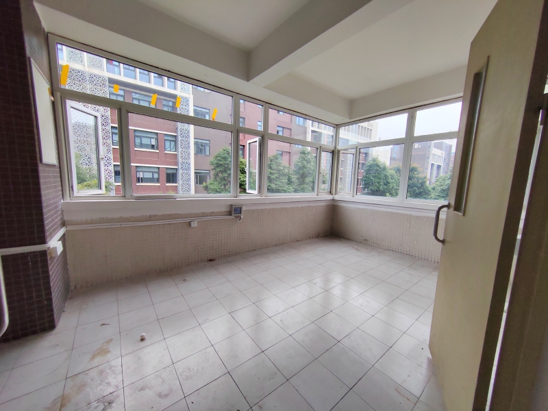 新年特惠特價!國家級孵化器,框架廠房,辦公研發生產都可,整層580平米