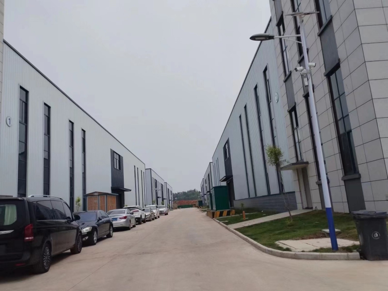 遂寧縱港智造城經濟開發(fā)區(qū)單層鋼結構現(xiàn)廠房可租可售·50年產權即買即辦·配套設施完善