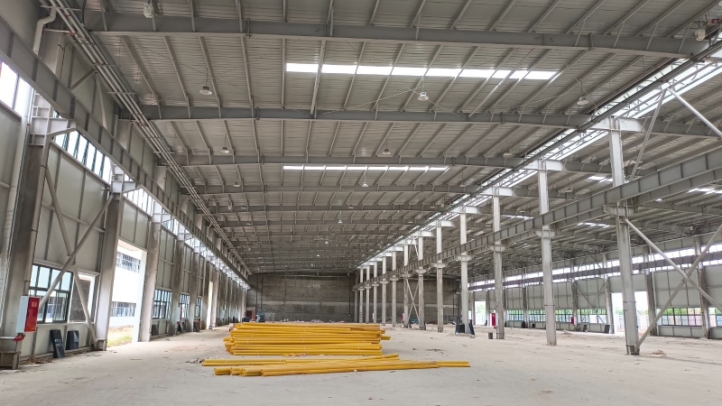 溫江工業(yè)園附近13米高鋼結(jié)構(gòu)廠房出租