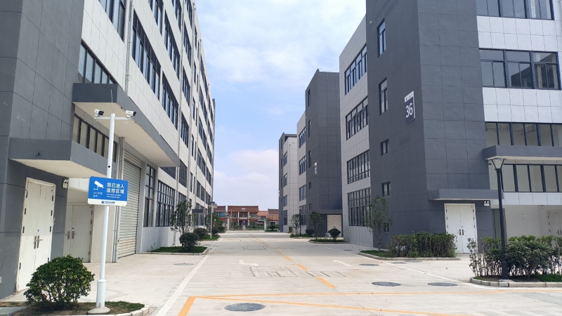 單層磚混結構廠房 12米層高 跨度24米 獨門獨院 送院子