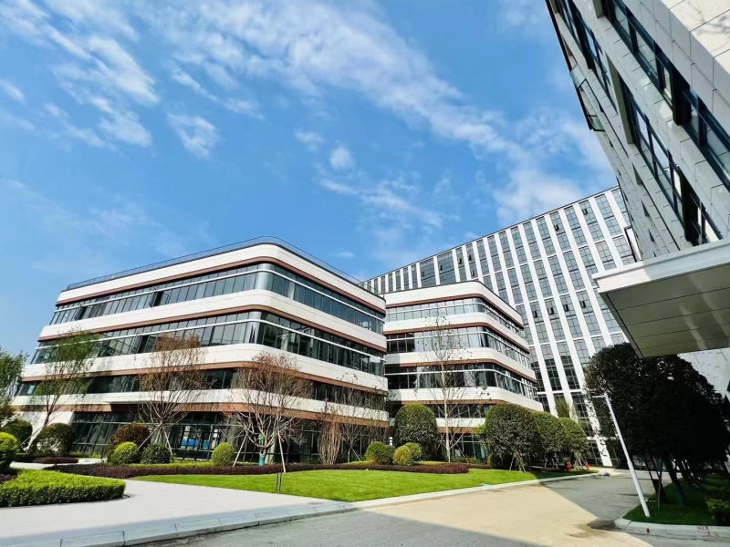 高新西區(qū)優(yōu)質(zhì)廠房出租,租金最高補貼50%,環(huán)境好,性價比高