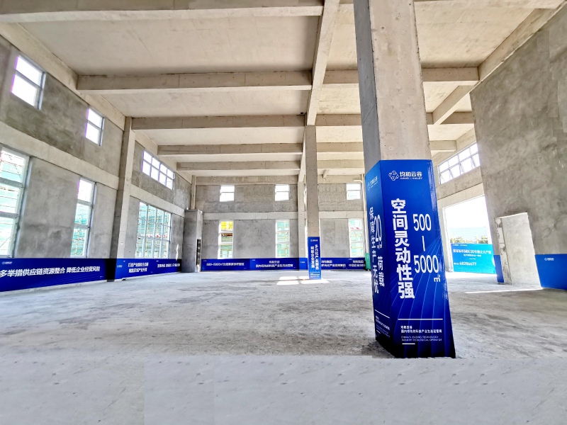 低首付,快速路旁,高速口首層8米1的2.5層標準框架結構廠房