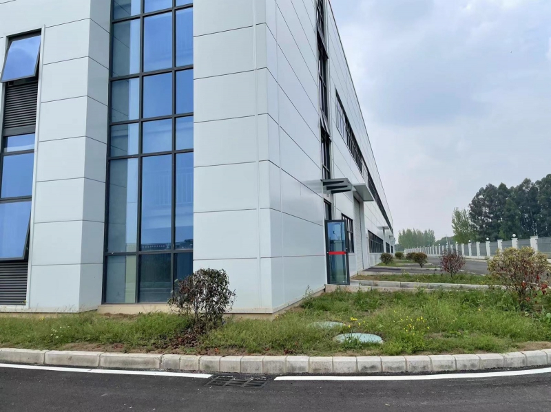 邛崍廠房出租,全新單層鋼結構,外墻保溫材質13米層高