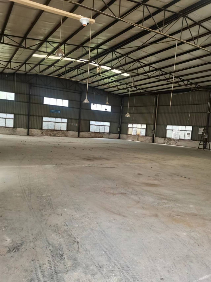 出租成溫邛高速金馬出口2380平米庫(kù)房