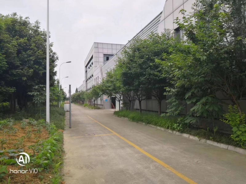 靠近成都三環(huán)路工業(yè)園區(qū)廠(chǎng)房出租,可以做加工物流倉(cāng)庫(kù)等行業(yè)