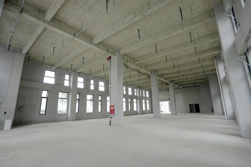 現房廠房直租,1100平辦公研發生產類廠房租賃,地鐵上蓋