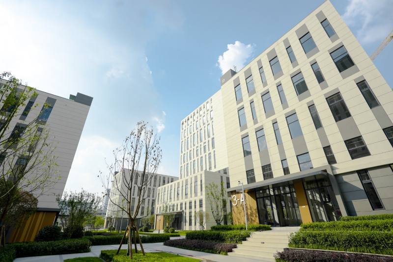 成華區現房廠房直租,680-9000平,可分租