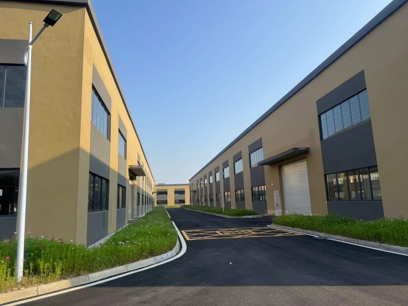 32000平米高標準廠房可分租,配套設施完善,環境好