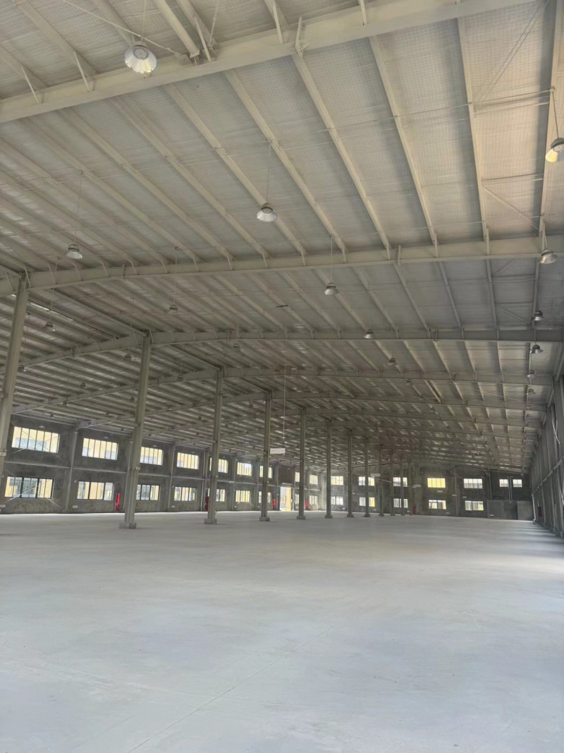 32000平米高標準廠房可分租,配套設施完善,環境好