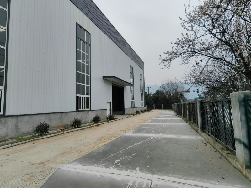 蒲江糕點(diǎn)烘焙廠房出租2400平米