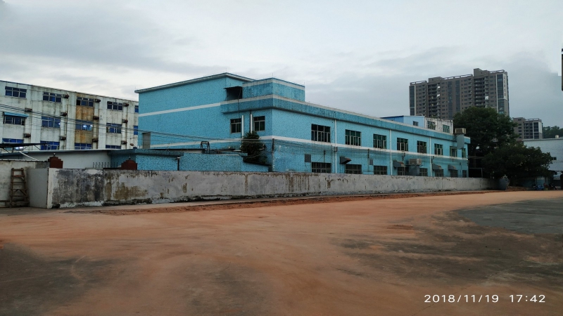 佛山市小欖鎮(zhèn)12000平方單層雙月臺(tái)倉庫出租