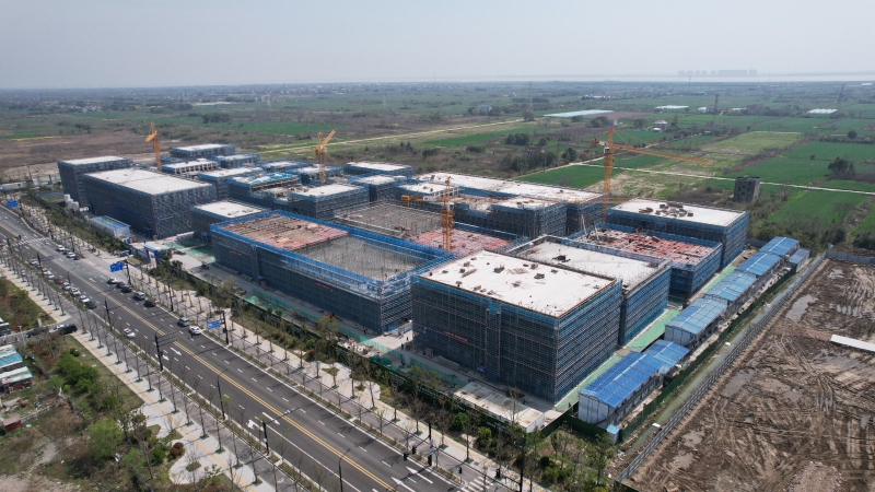 出售廠房，高速口，貨車通行方便，配套齊全，市區(qū)產(chǎn)證