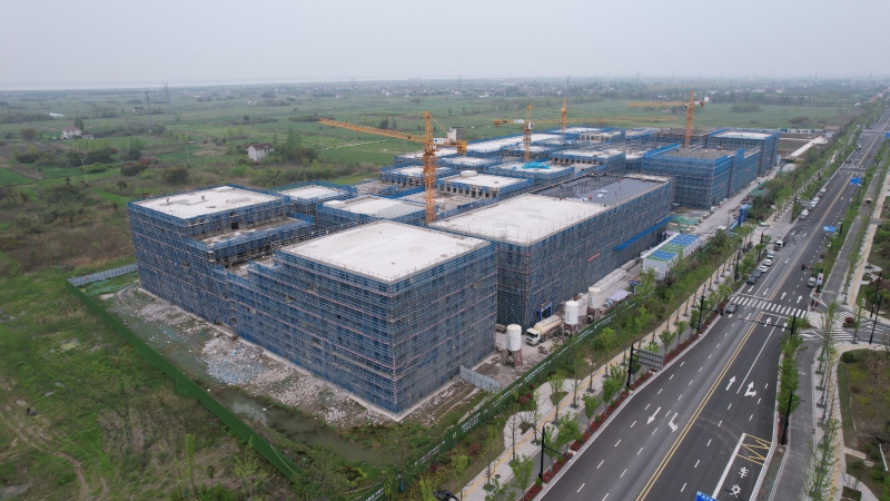 出售廠房,高速口,貨車通行方便,配套齊全,市區(qū)產(chǎn)證