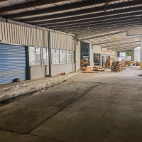 政府園區，國企打造，高架下國道旁廠房出租