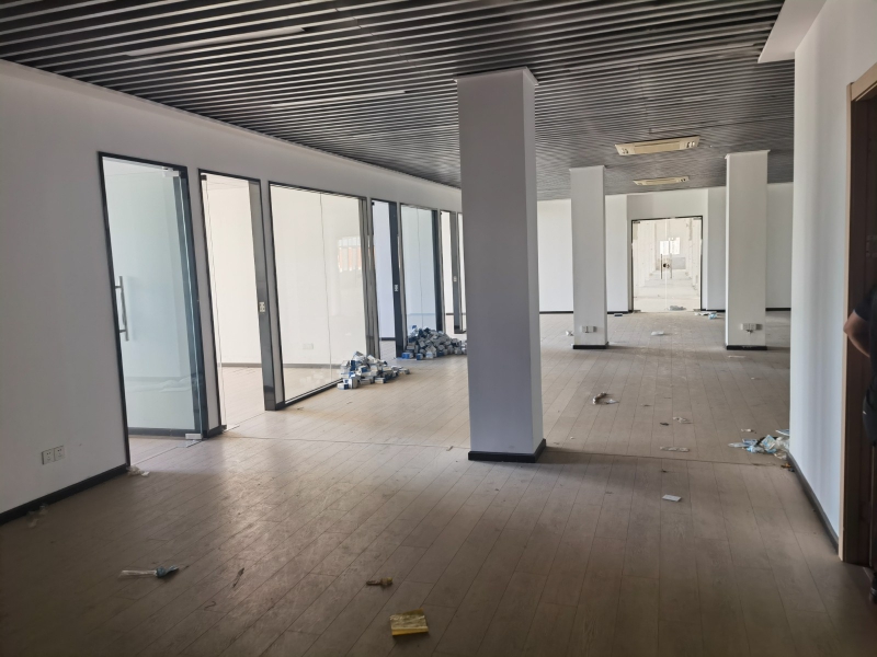 政府載體園區,可環評,面積大小均有,交通方便,生活配套齊全