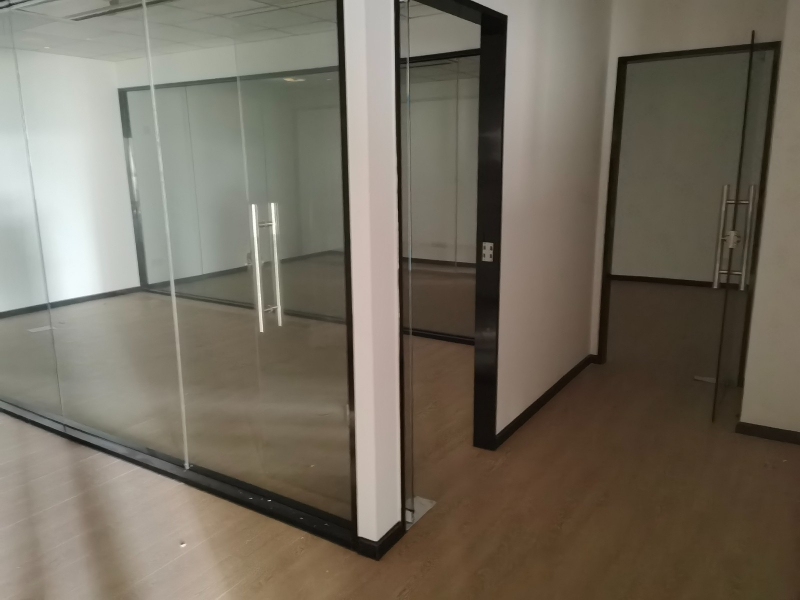 政府載體園區,可環評,面積大小均有,交通方便,生活配套齊全