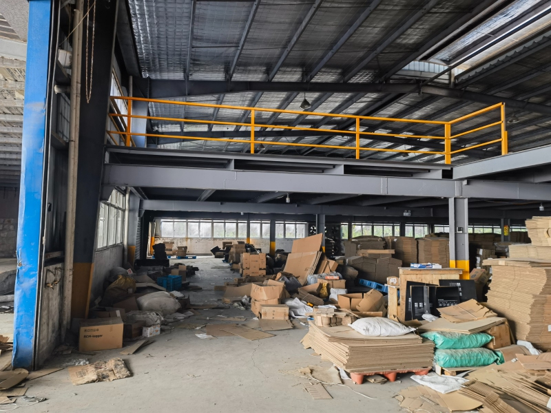 時代高架口235國道旁約100米鋼結構廠房出租