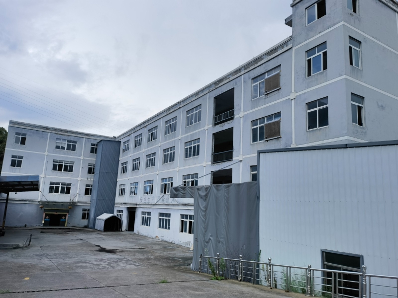 蒲陽收費站5公里,235國道西100米廠房出租