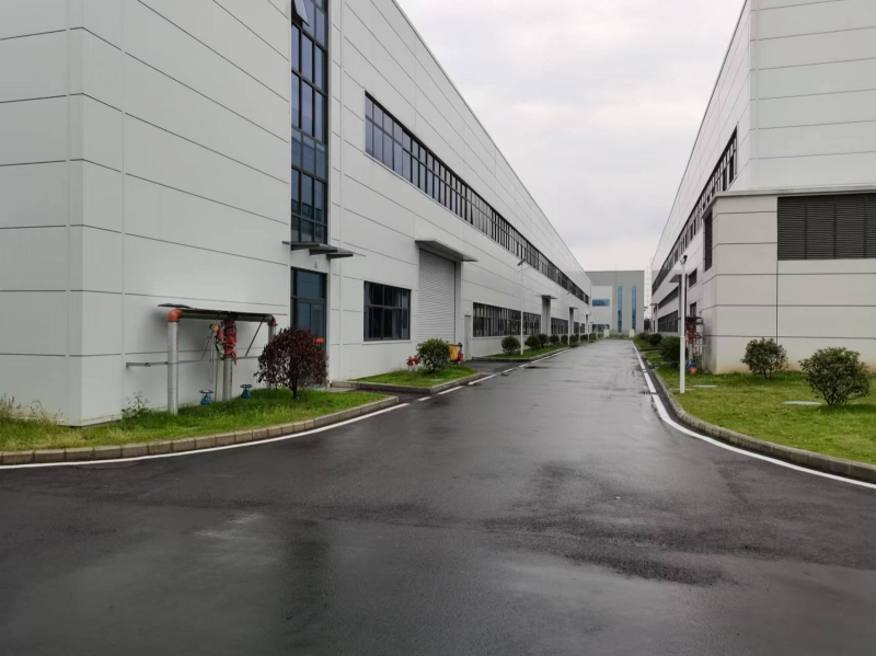 成都新建成13米高丙二類工業(yè)園區(qū)，園區(qū)形象好配套完善